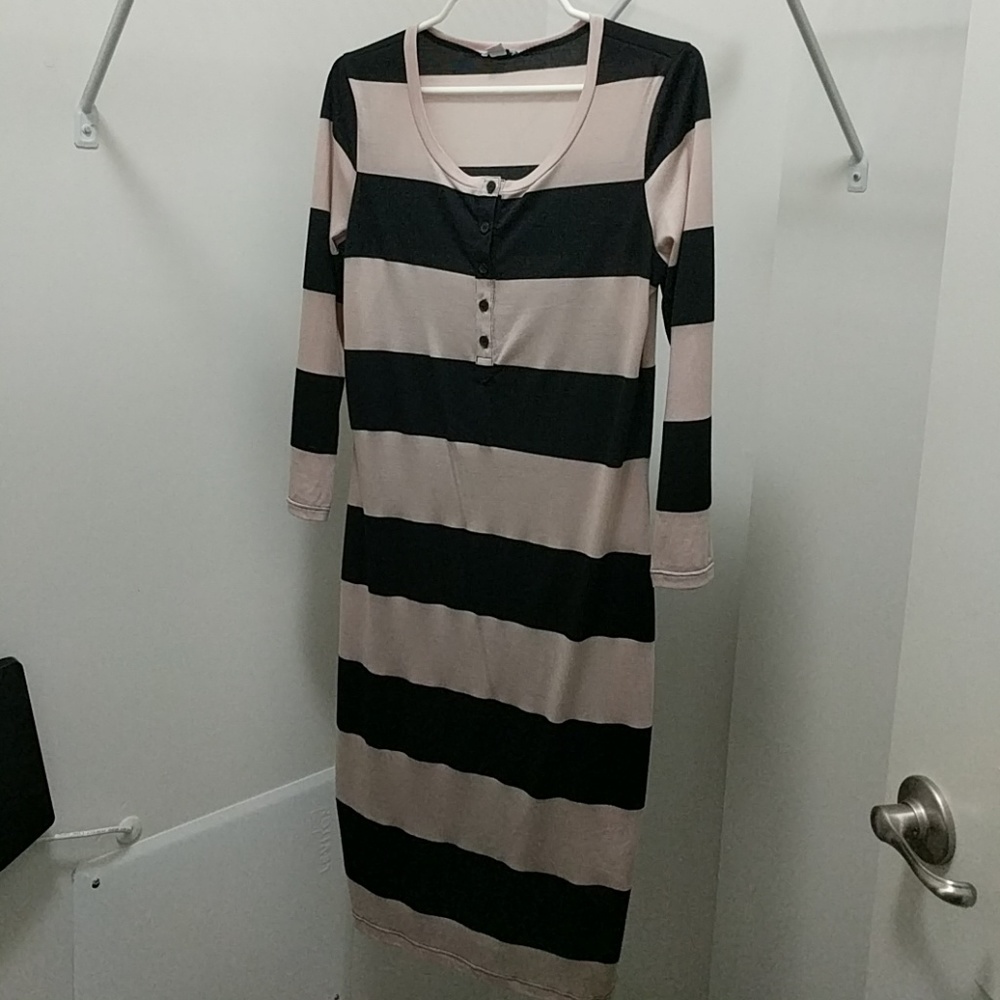 Dress, never worn